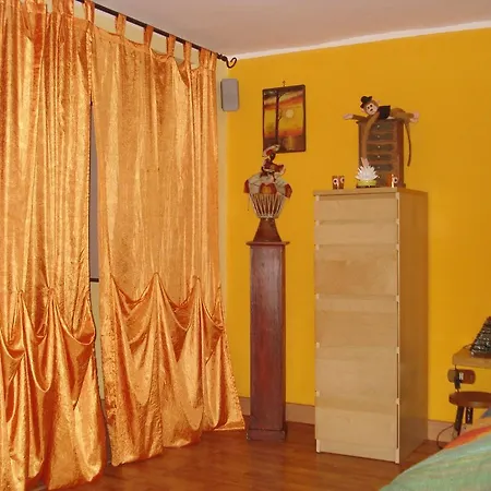 Orange House * Neapel