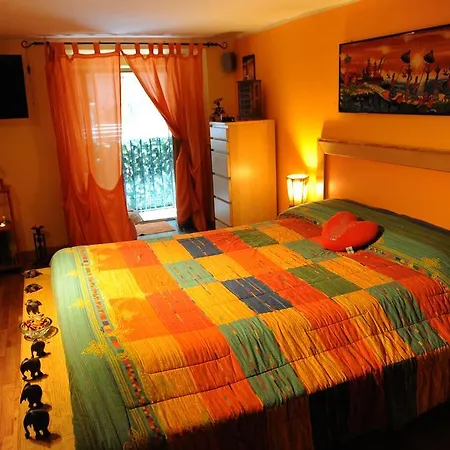 Apartment Orange House *